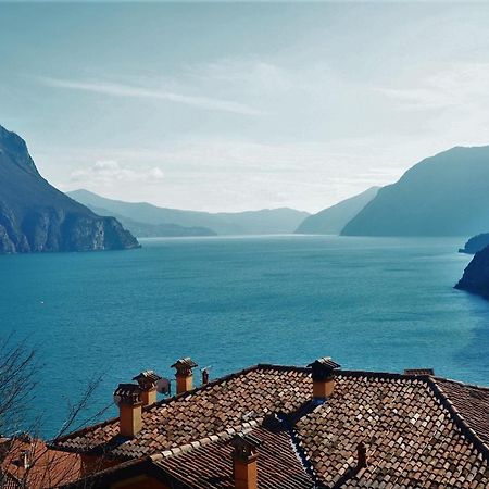 Casa Rocca Appartement Castro  Buitenkant foto
