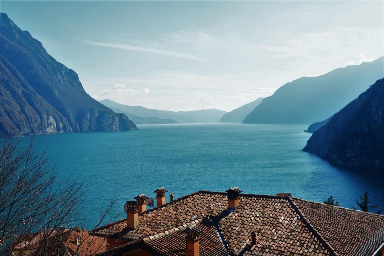 Casa Rocca Appartement Castro  Buitenkant foto